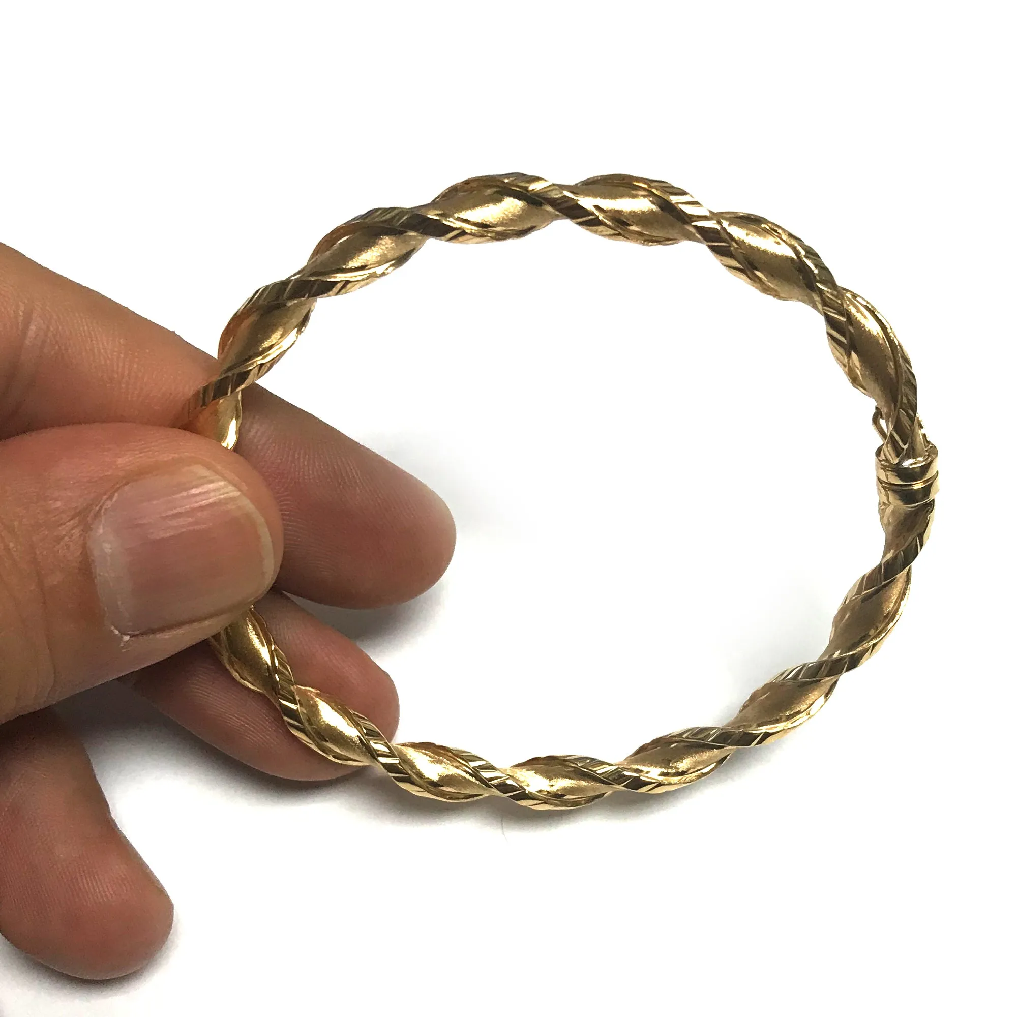 10k Yellow Gold Twisted Women's Bangle Bracelet, 7.75"