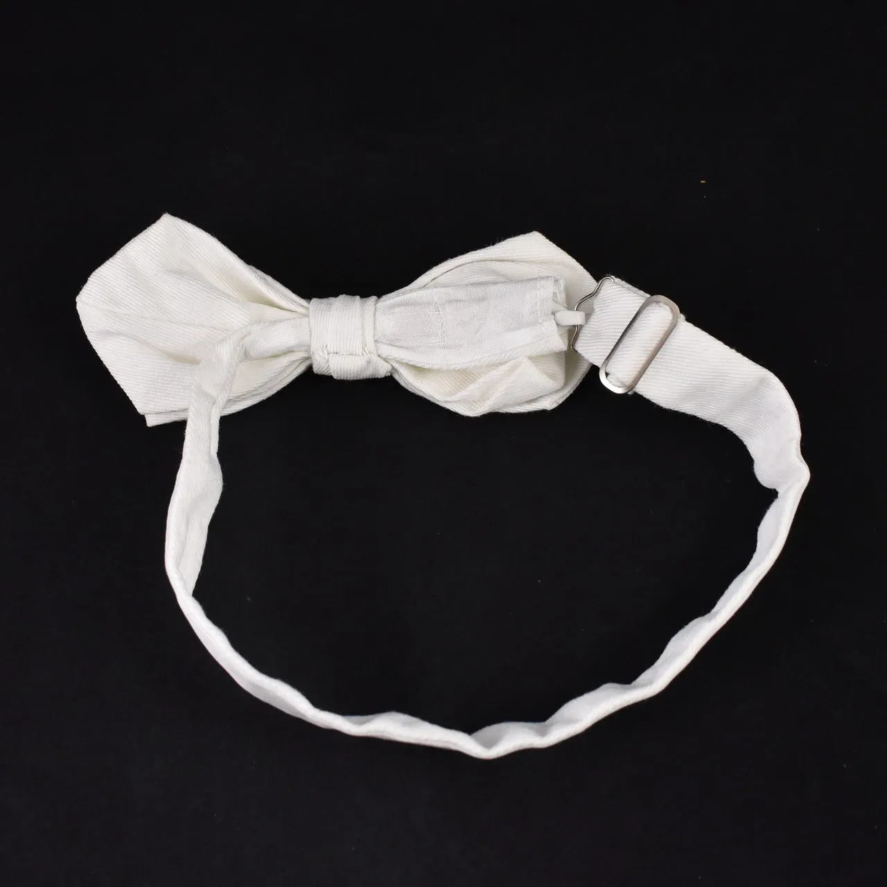 1950s Diamond Point White Bowtie