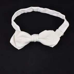 1950s Diamond Point White Bowtie