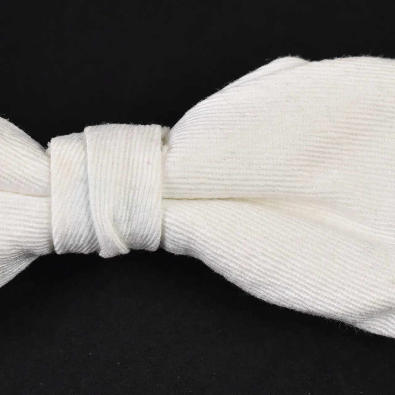 1950s Diamond Point White Bowtie