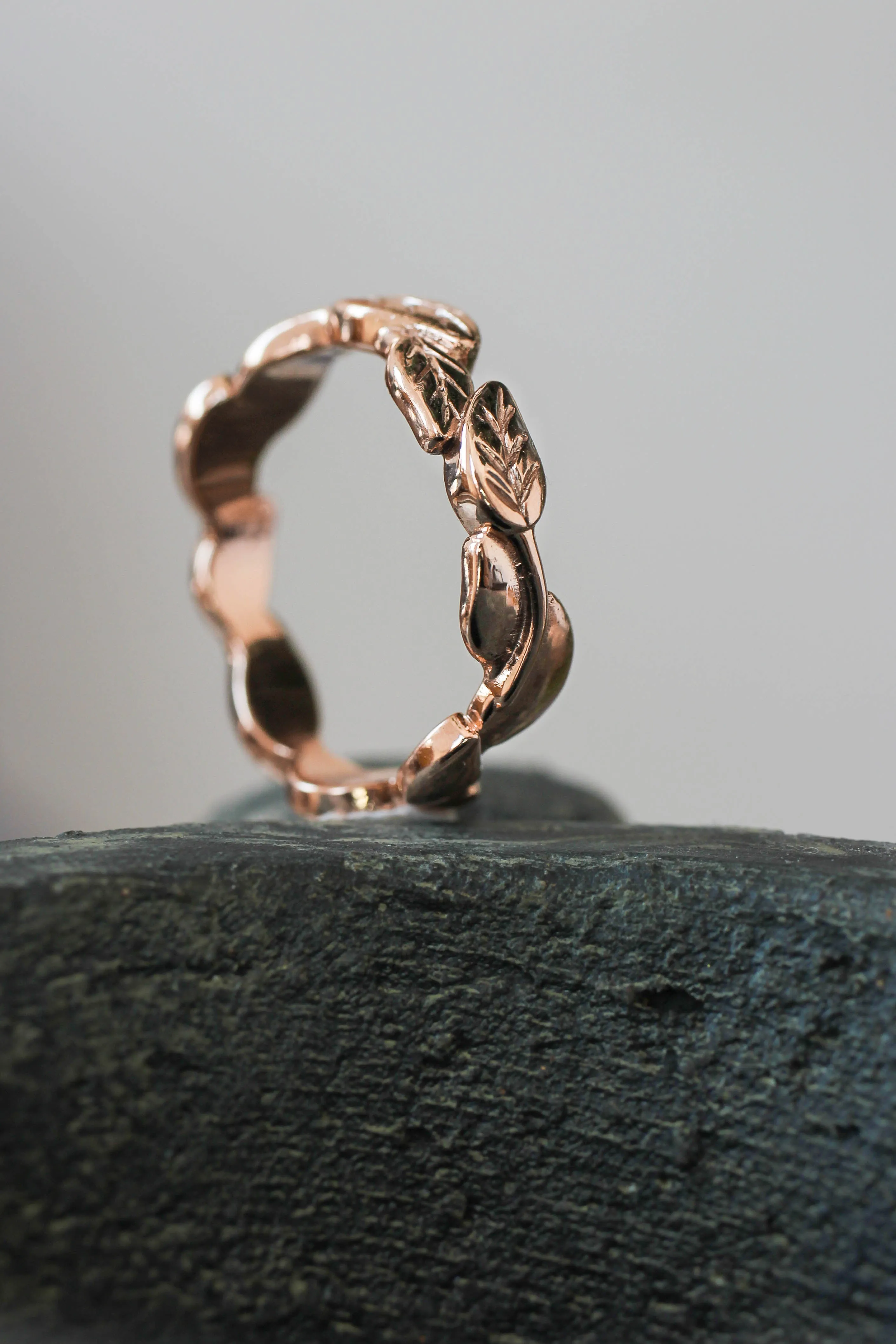 Bold leaves wedding band for man, nature ring for him