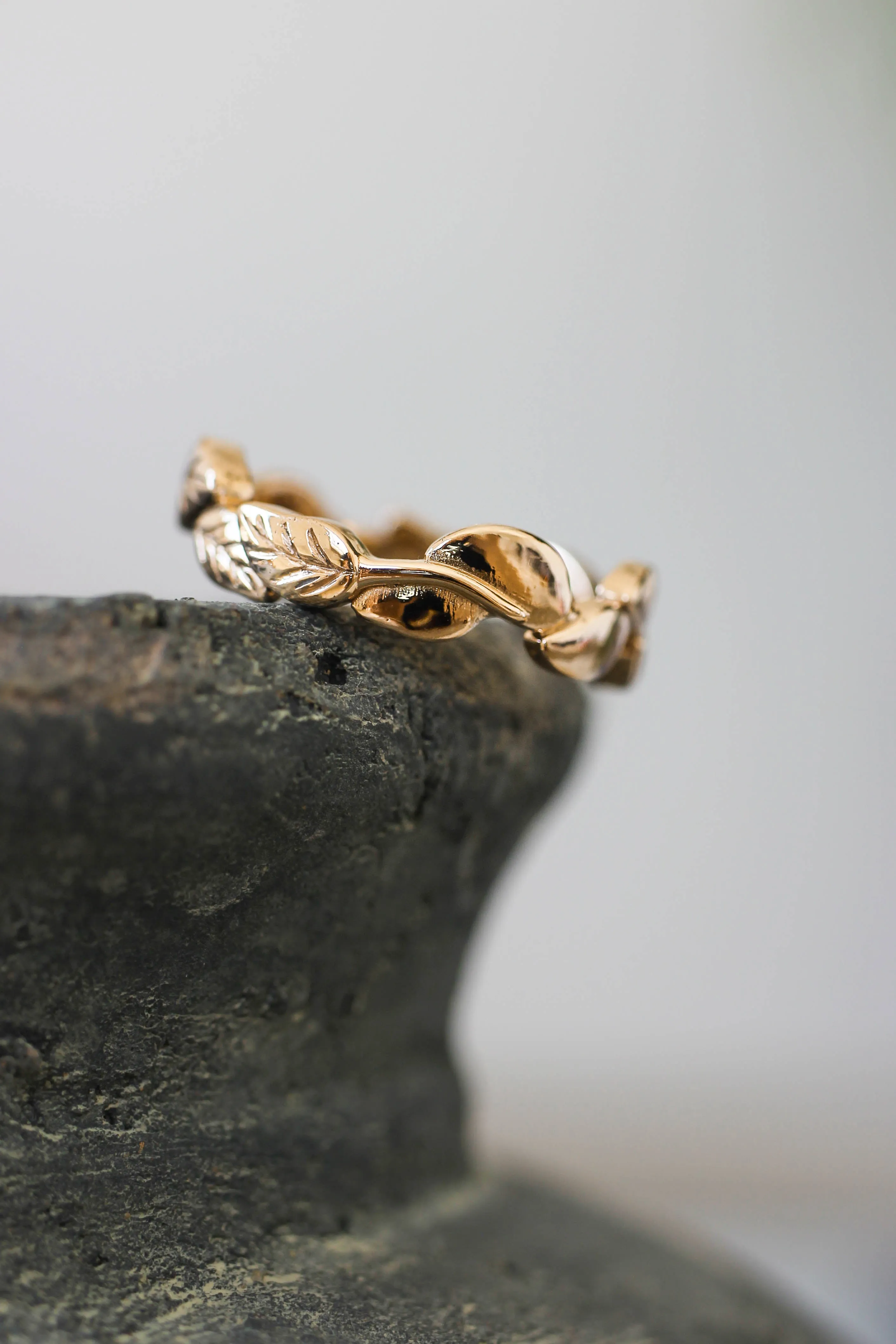 Bold leaves wedding band for man, nature ring for him