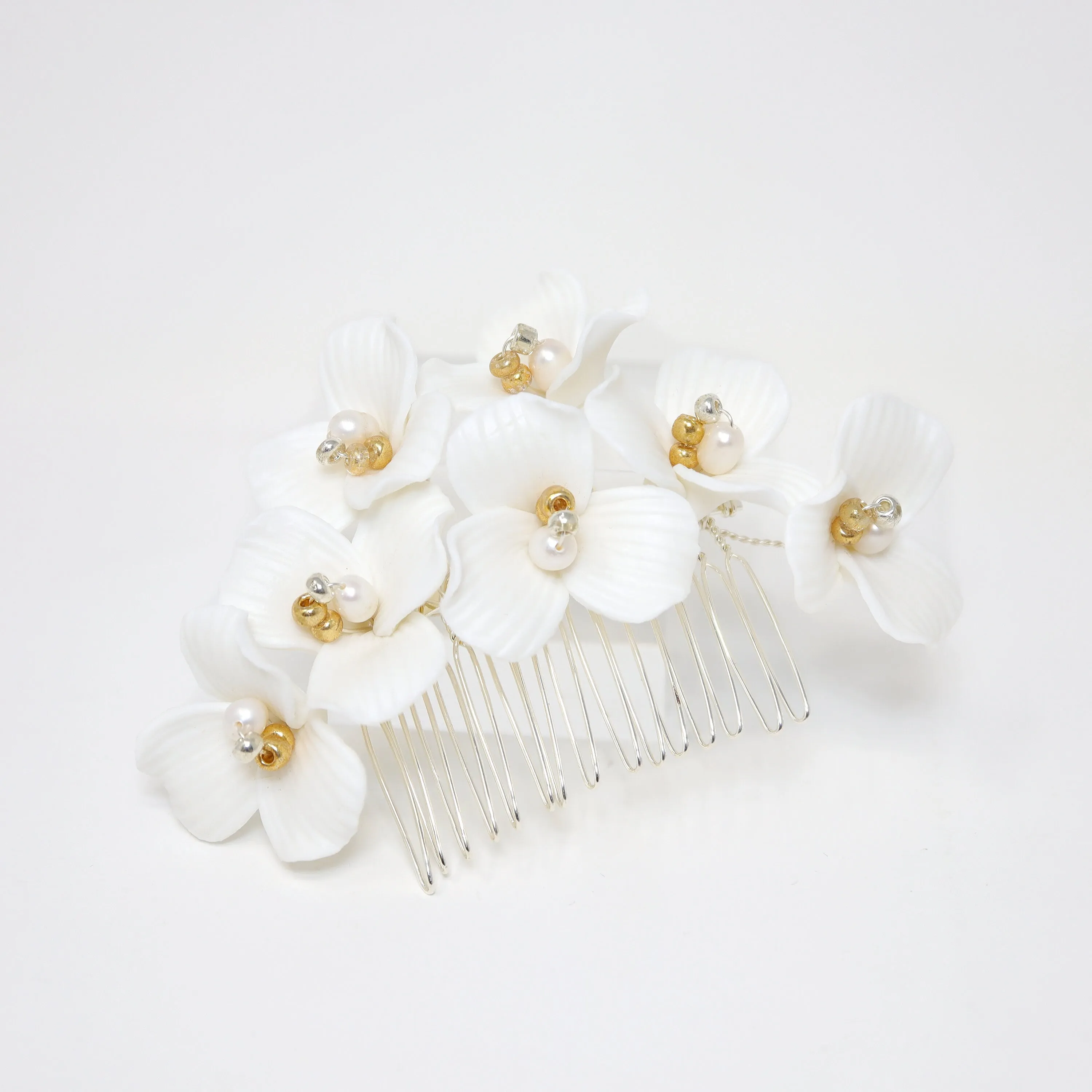 Ceramic White Flowers Freshwater Pearl Gold Hair comb And Hair Pins Set, Bridal Hair piece, Bridal Hair Accessories, Wedding Hair Accessory.