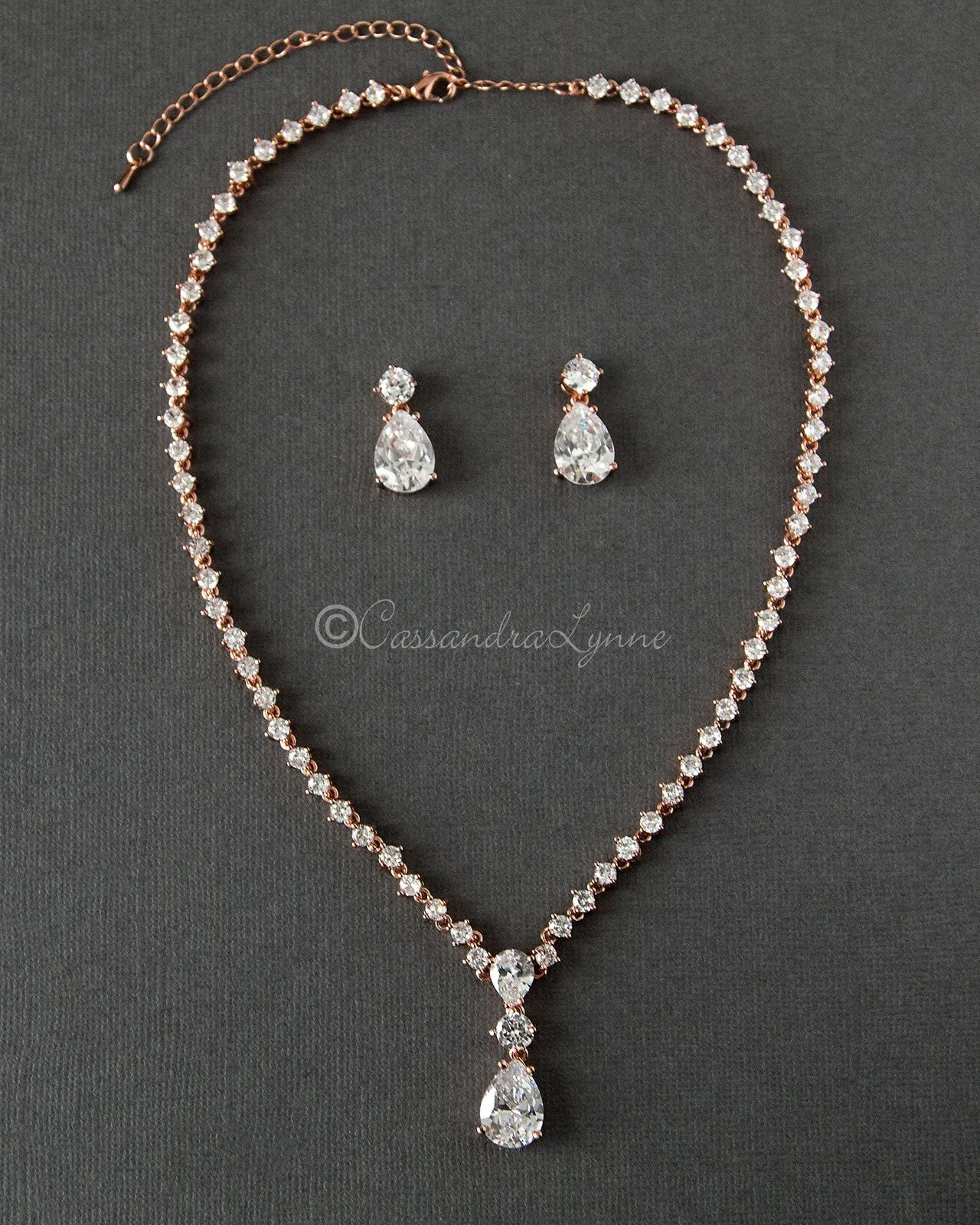 Classic Teardrop Wedding Necklace Jewelry Set