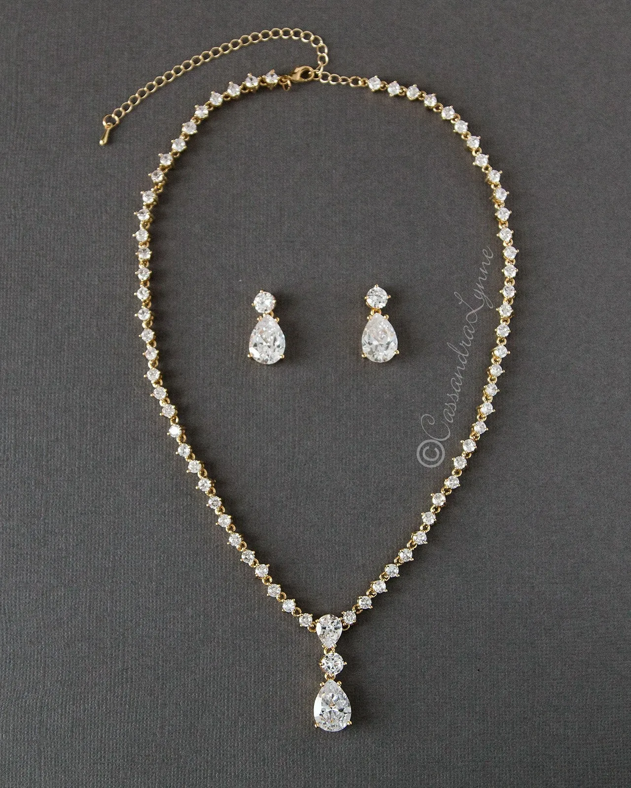 Classic Teardrop Wedding Necklace Jewelry Set