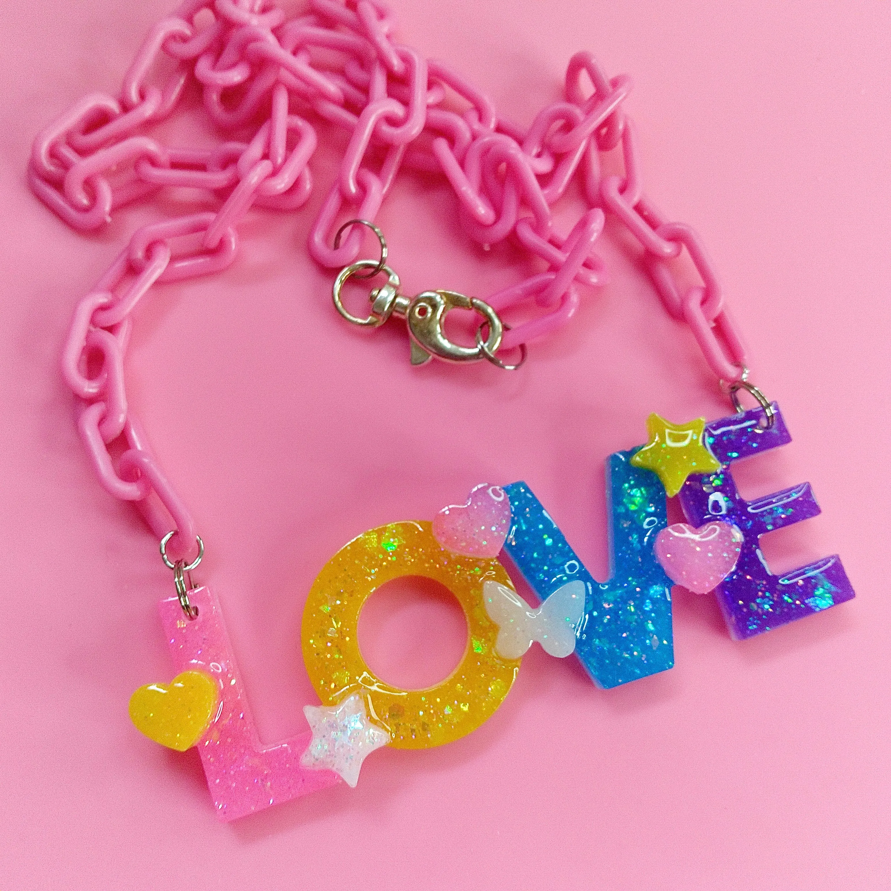 COLORFUL LOVE NECKLACE - CHUNKY PINK CHAIN