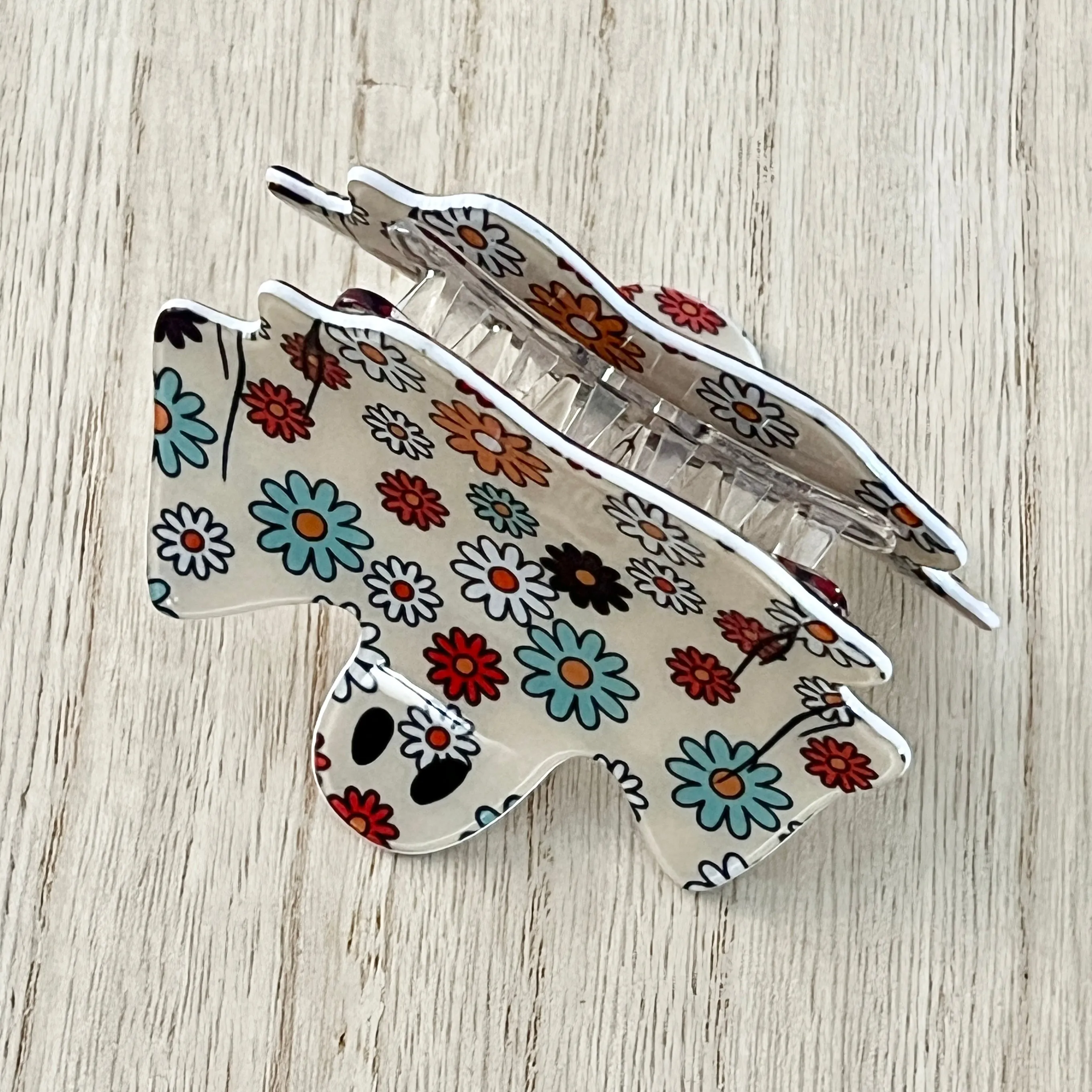 Daisy Ghost Hair Clip