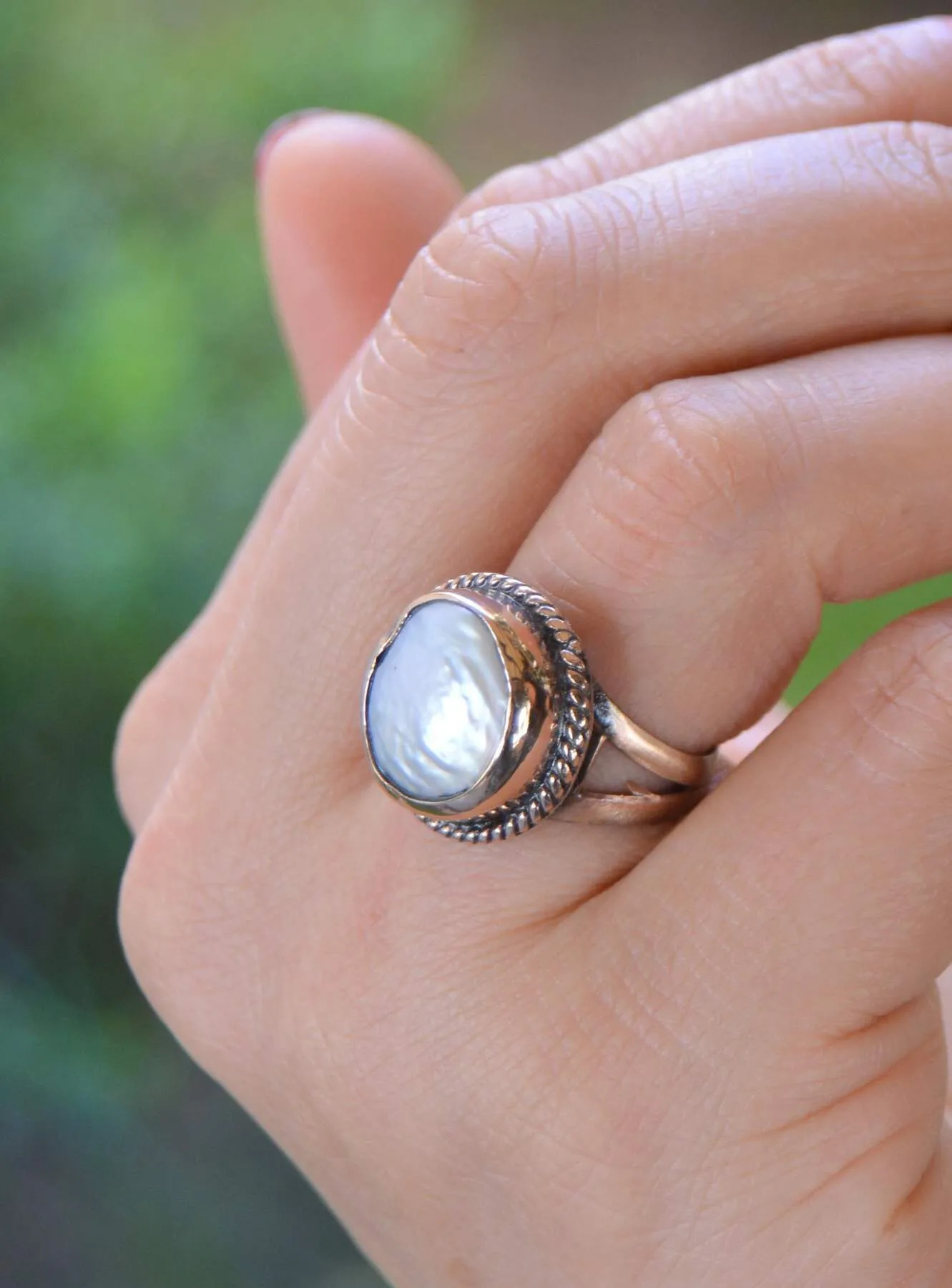 Gum Pearl Handmade Adjustable Women's Ring