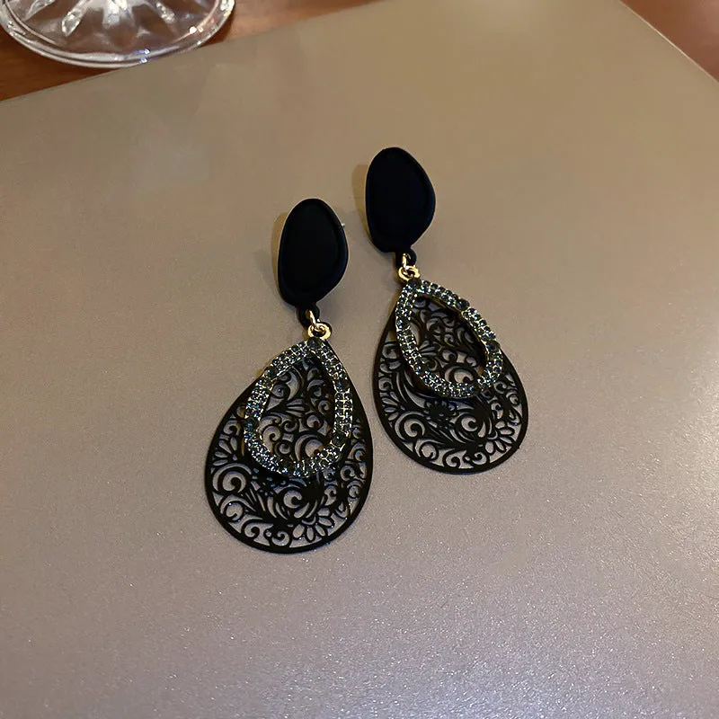 Hollow Out Earrings