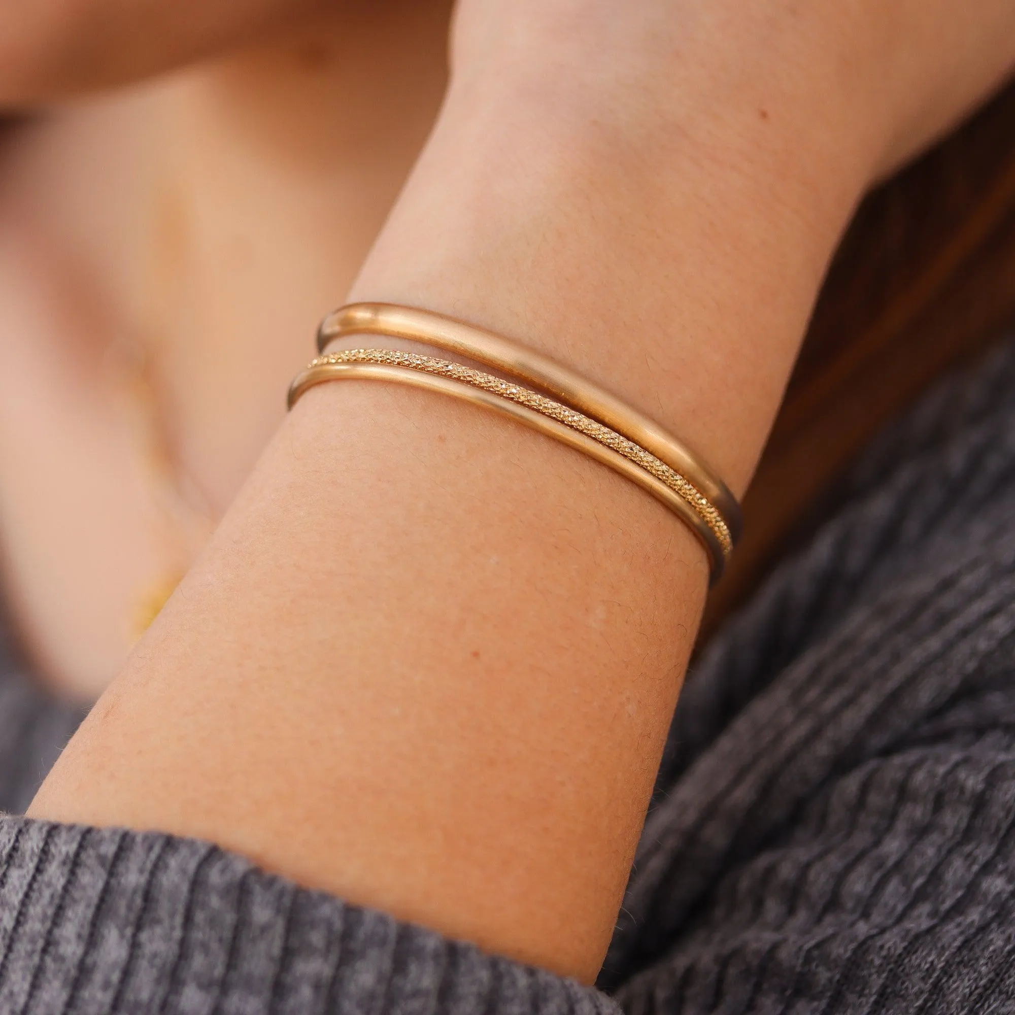 Matte Cuff in Gold Bracelet