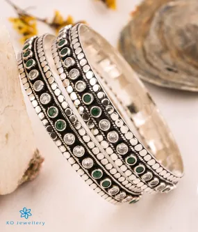 The Abha Silver Bangle (Green/White/Size 2.6)