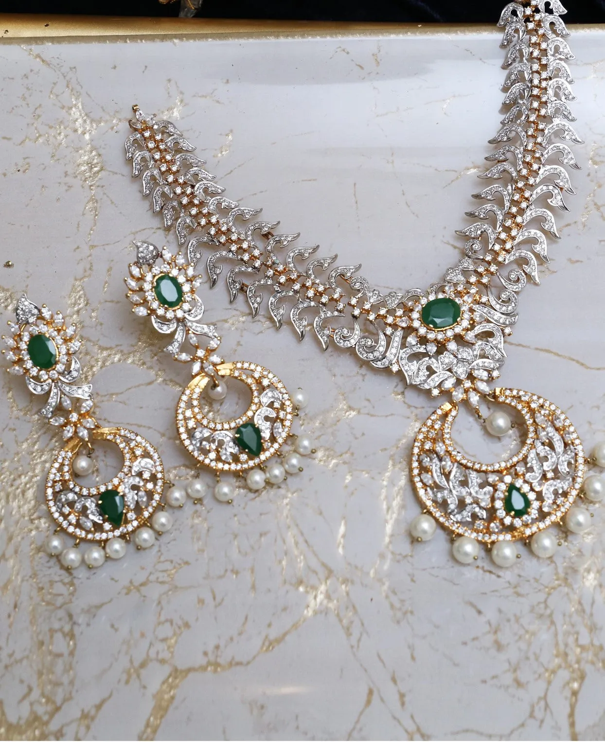 Trendy Zircon Bali Set