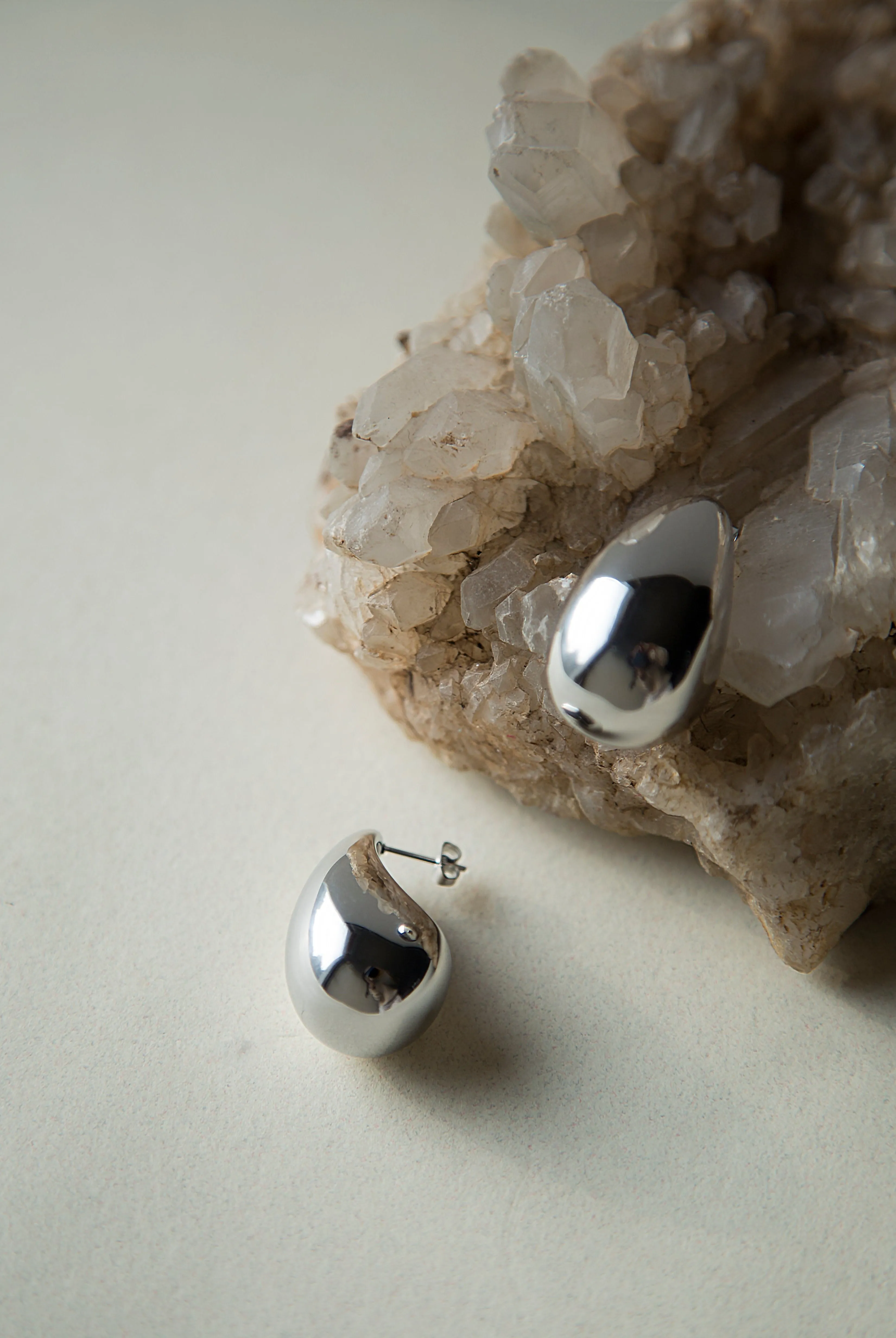 Varro Studs (Grey)