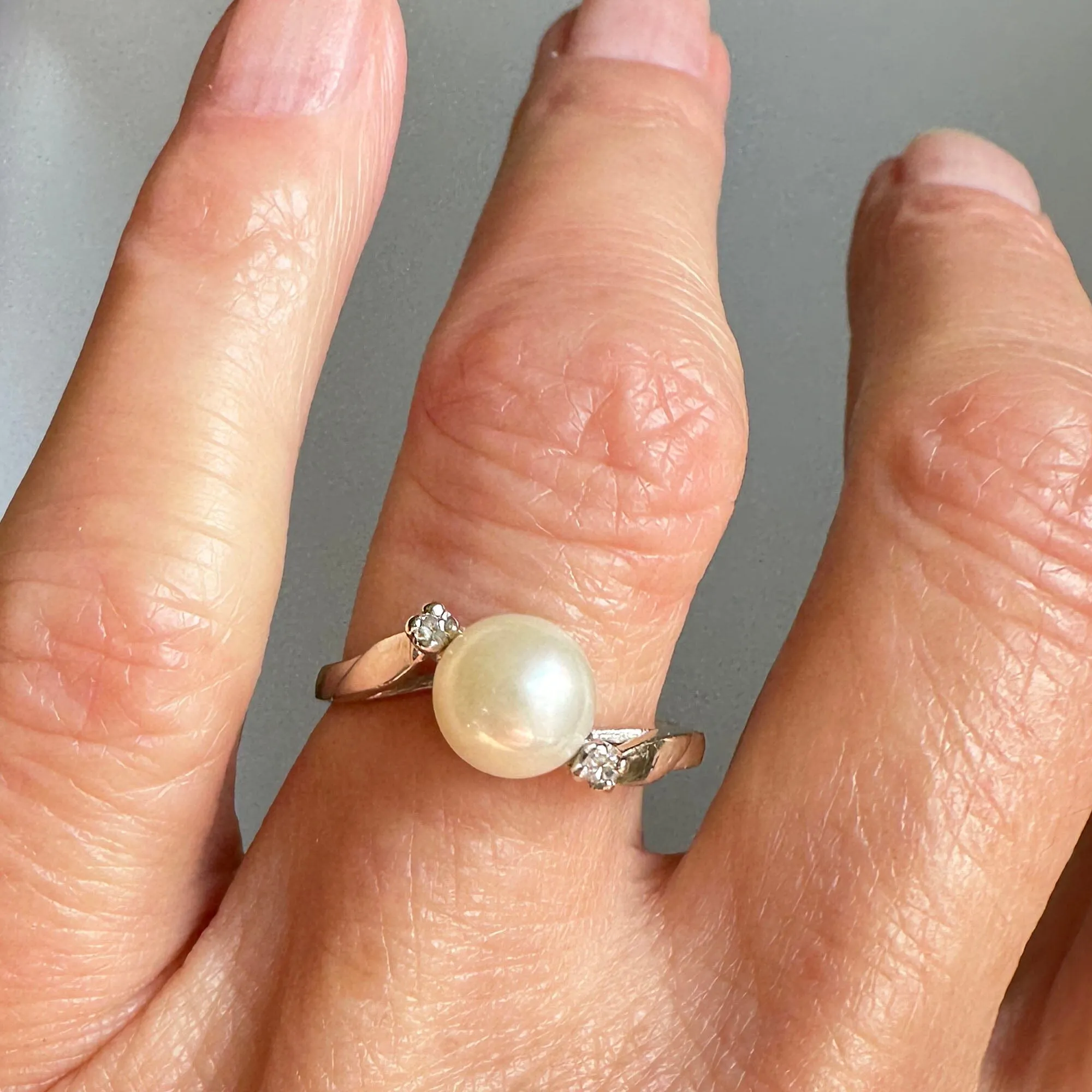 Vintage 14K White Gold Diamond Accent Pearl Ring